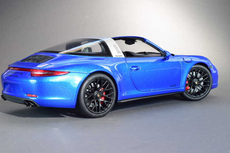 Illustration for article titled Teutonic Tuesday Targa: Schuco Porsche 911 Targa 4 GTS
